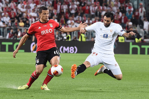  拜仁锋线集体哑火，连续三场未尝胜绩  